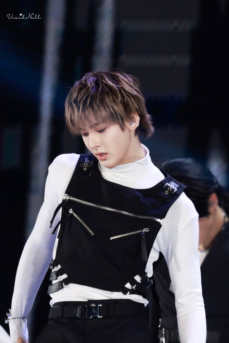 vividnull_ tweet media