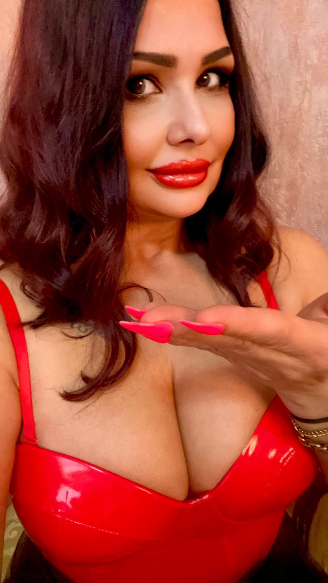 findom_diamond's tweet photo. Du weißt genau was du zu tun hast https://t.co/TGFbUkZfKc