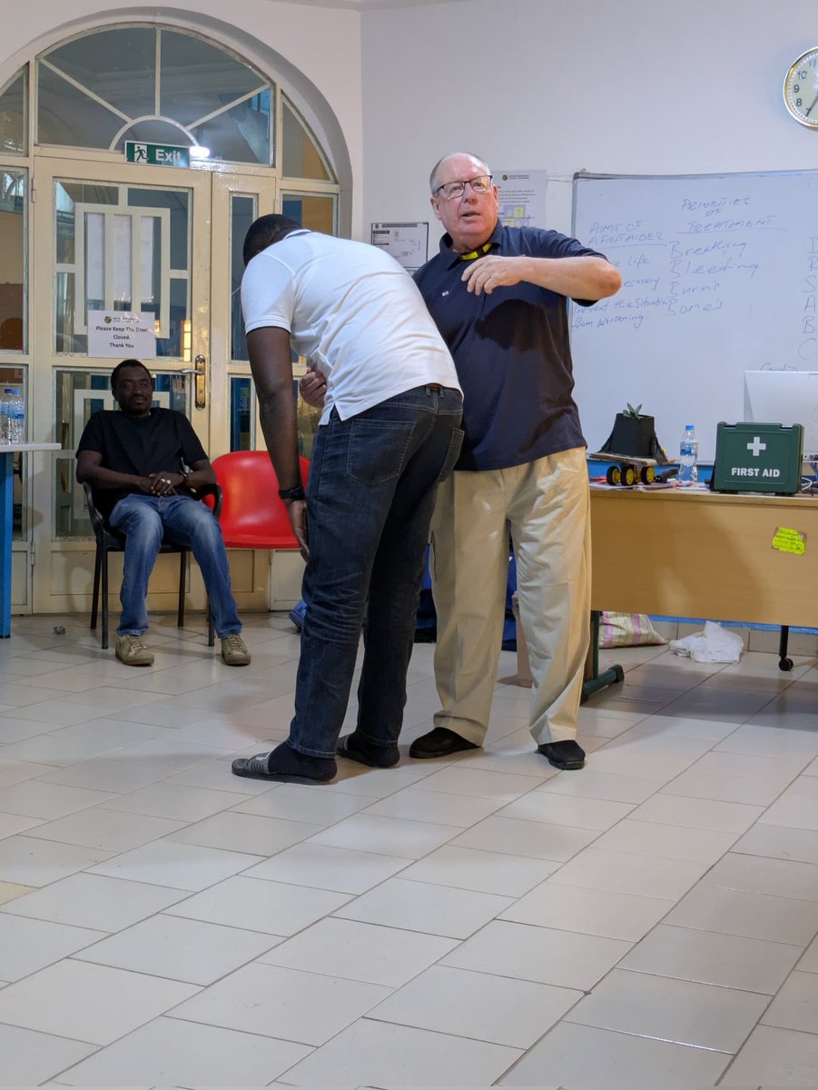 FirstAid4Gambia's tweet photo. It was a pleasure working with some of the staff at British International School Gambia dealing an Emergency First Aid at Work course.
#FirstAid 
#education https://t.co/HCDzAdazEP