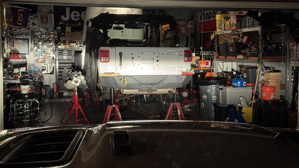 JohnsJeepGarage's tweet image. Early morning Jeep Road Trip to Louisiana to see my mom. There &amp;amp; back to Texas and commitment to #75Hard mixed in the day.  I’ll have to leave this Jeep project alone until my return. 😎✌🏼🔧☕️☕️