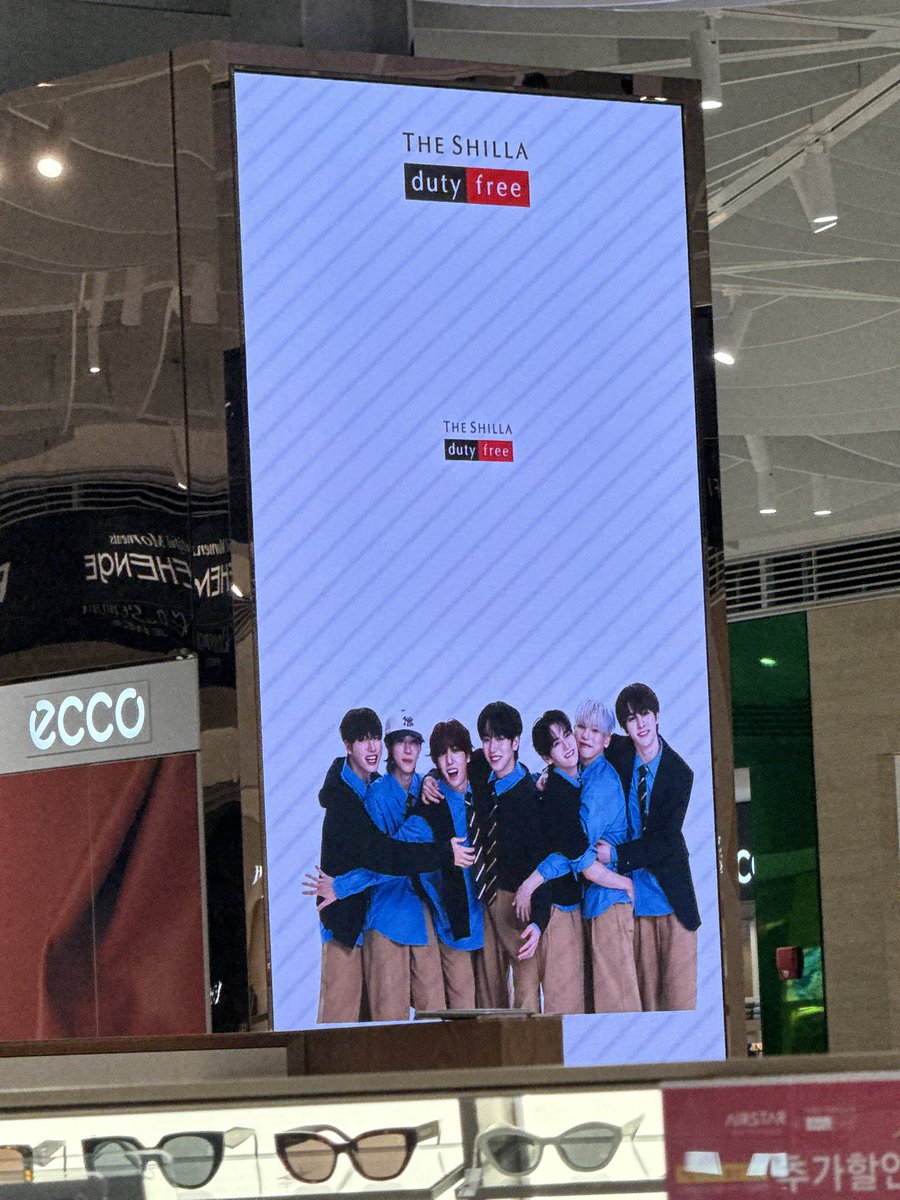 희동ㅇi tweet media