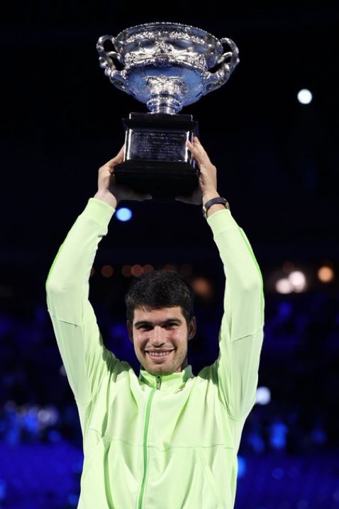 Alcaraz ha ganado 27 de sus últimos 28 partidos de Grand Slam.

Por un solo partido, la final de Wimbledon, no ha ganado los cuatro grandes seguidos.

Número 1 con razón.