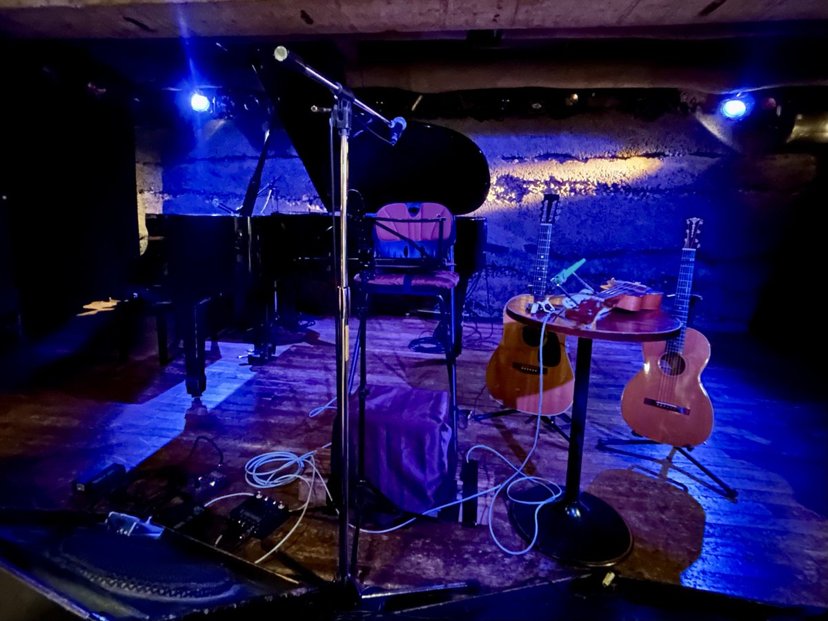 marickey39's tweet photo. 今日は吉祥寺マンダラ２で滝本さんのリクエス���曲特集ライブ。
３曲リクエストしてそのうちの１曲やってもらえたんだけど、他に聴きたい曲もたくさんやってもらえて、とにかく今日も耳が幸せだ！
周りの方もみんな優しくて、ライブ中も合間も終わってからも素敵時間でした😊 https://t.co/cnNRl7q912