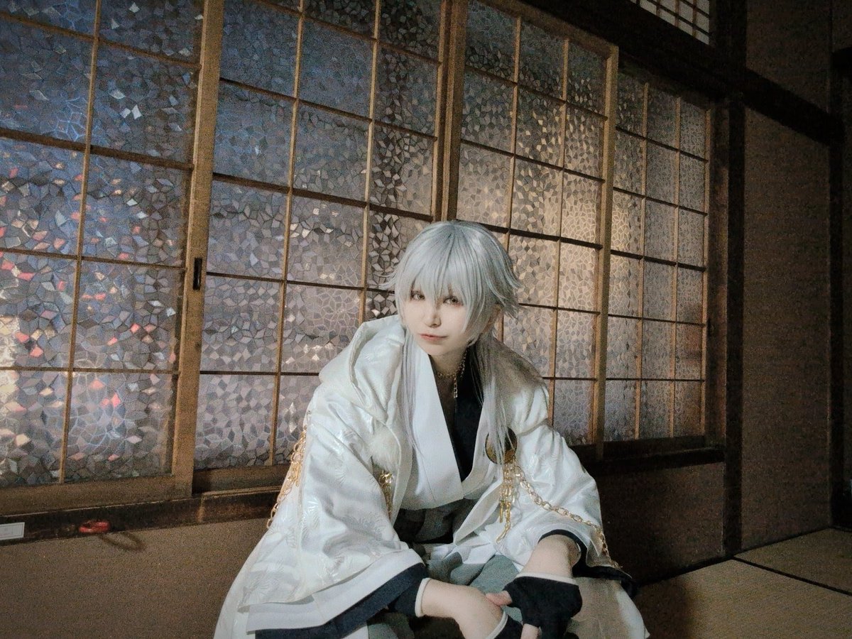 昨年もやりましたが
第二回節分大会👹🫘

今年は人数が増えて
伊達刀たちでコラボ恵方巻を食べつつ
豆まきバトルをしてきました💥

久し振りに鶴丸が着れて嬉しかった🤭✨️