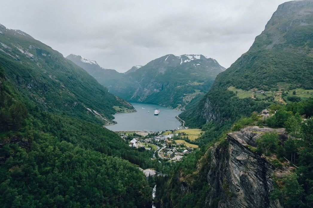 visualsofearth1's tweet photo. Norway https://t.co/05k12htRFt
