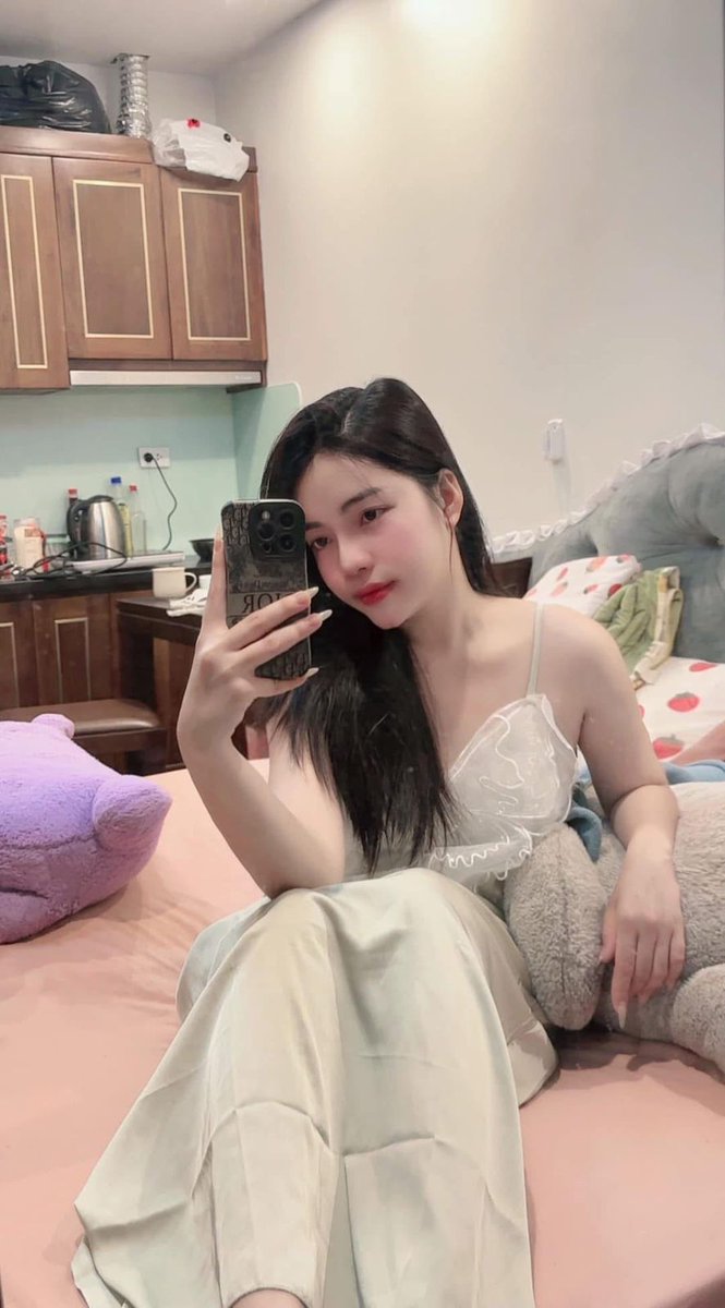 Evie Lee tweet media