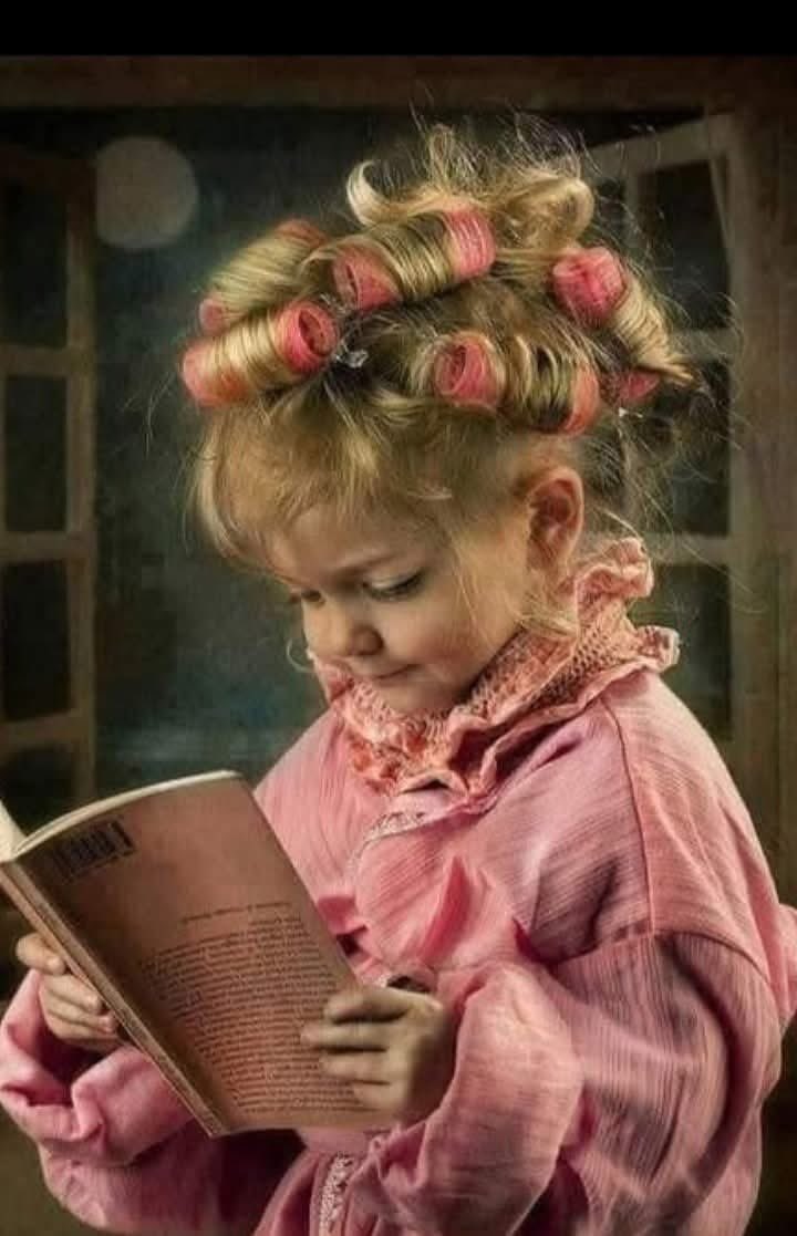 veritebeaute's tweet image. J’adore la complexité de la langue française :

- Le plus long mot palindrome de la langue française est « ressasser ». C’est-à-dire qu’il se lit dans les deux sens.

· « Institutionnalisation » est le plus long lipogramme en « e ». C’est-à-dire qu’il ne comporte aucun « e ».

·…