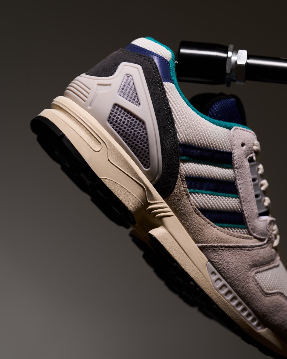 アリー Diving into their 2008 archive, #adidasoriginals have brought back