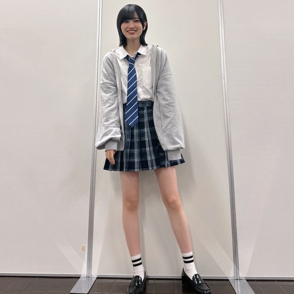 s0llxxo's tweet photo. 芸能人の骨格って3次元の人間よりも2次元キャラやフィギュアの方がもはや近いよね https://t.co/BjYz6rZBeN