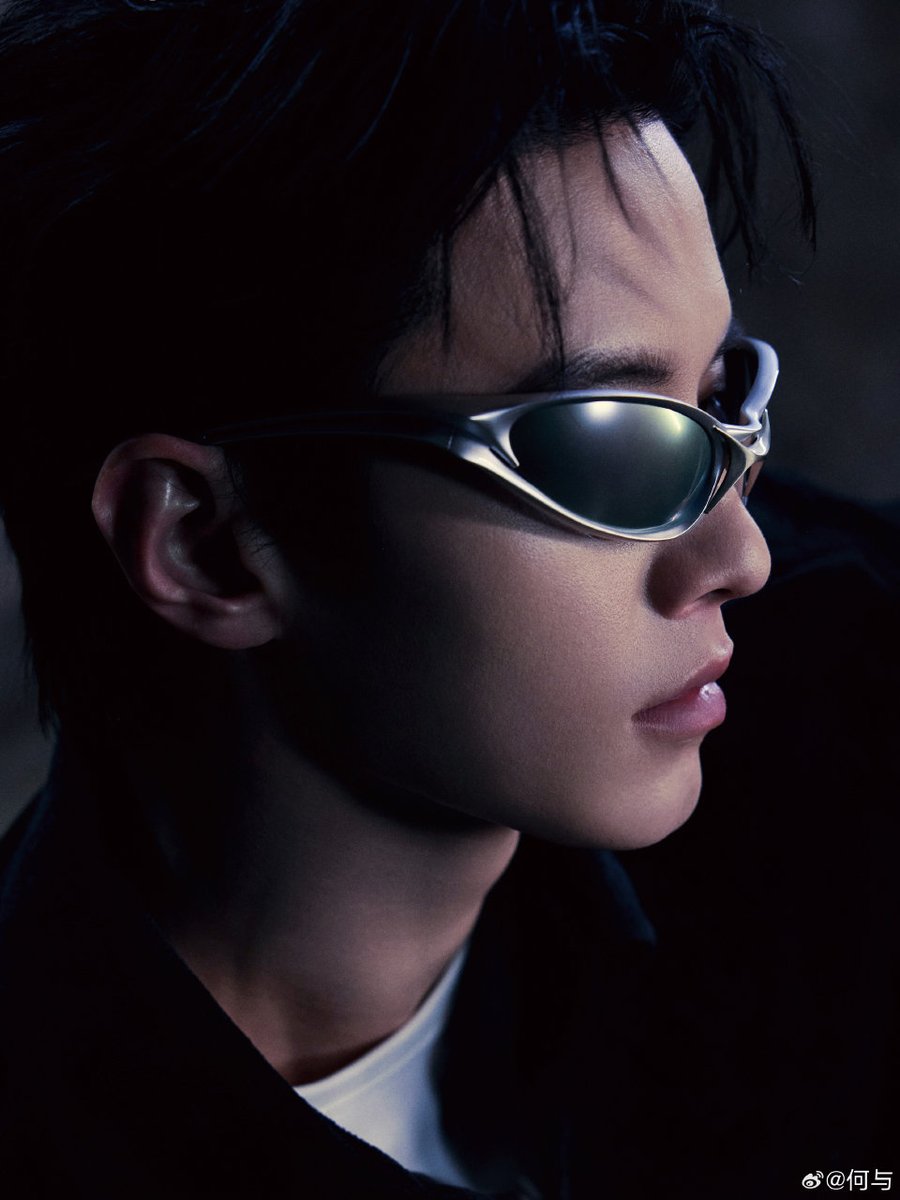theyuniverse96's tweet photo. 260201 • #HeYu weibo update

18 Grid (1/5)

#何与 #하여 https://t.co/NIGinyaKOW