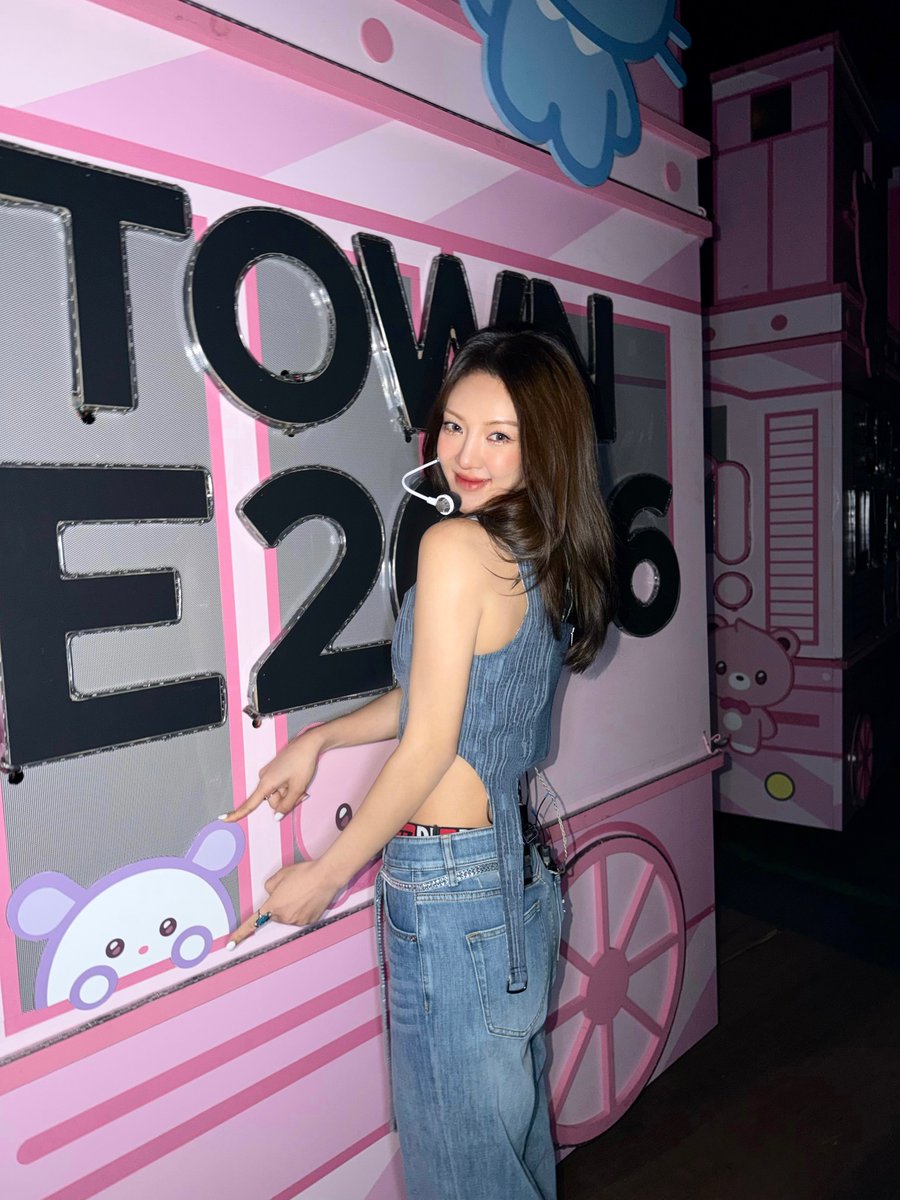 #HYO in SMTOWN LIVE 2025-26 @ FUKUOKA DAY 2

#HYO #효연
#GirlsGeneration #소녀시대 
#SMTOWN #SM_30thAnniversary
#SMTOWN2025_26_FUKUOKA