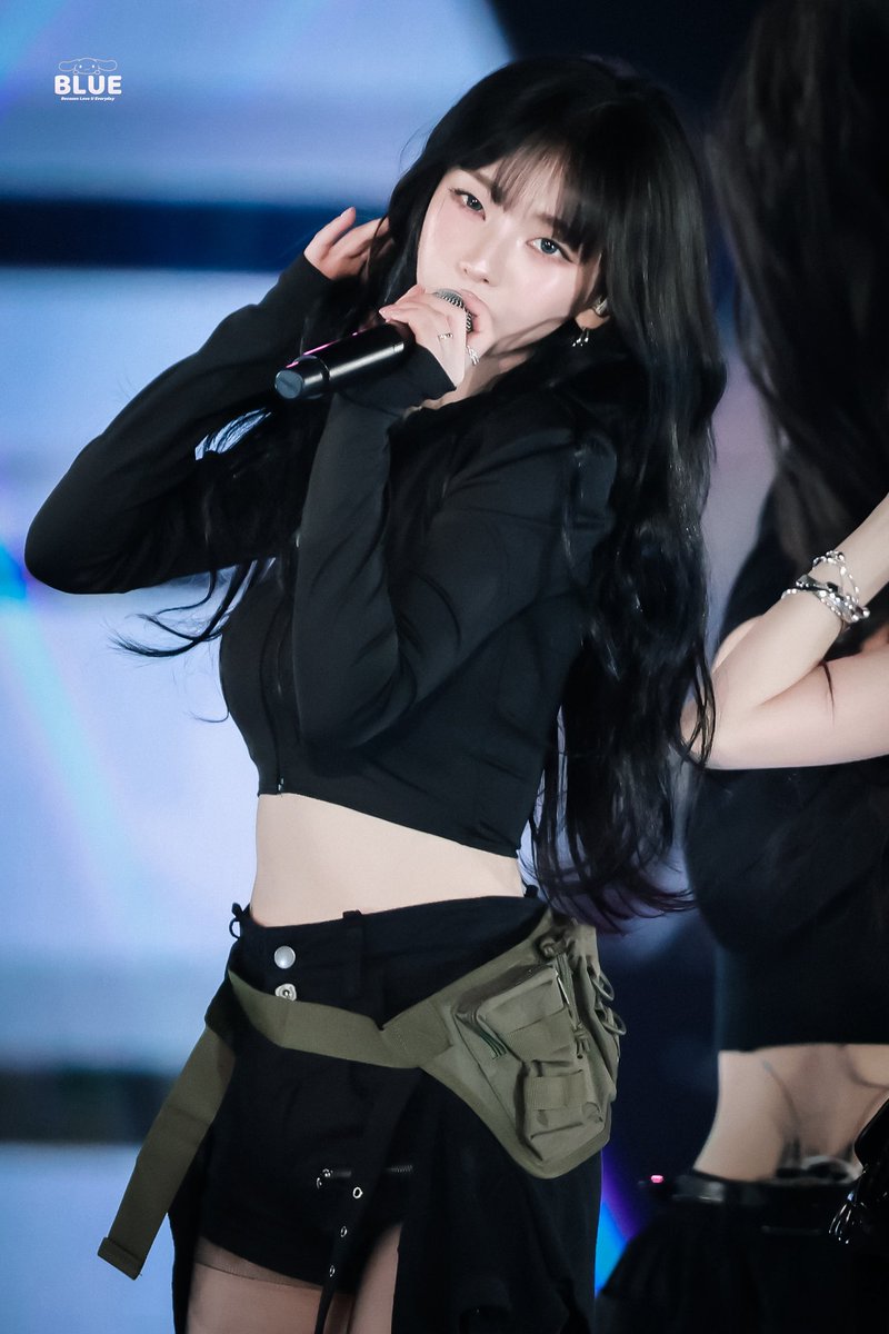 blue_karina_'s tweet photo. 260201smt

#aespa  #æspa #에스파 
#Karina #카리나 #劉知珉 #カリナ https://t.co/CjPck1CanE