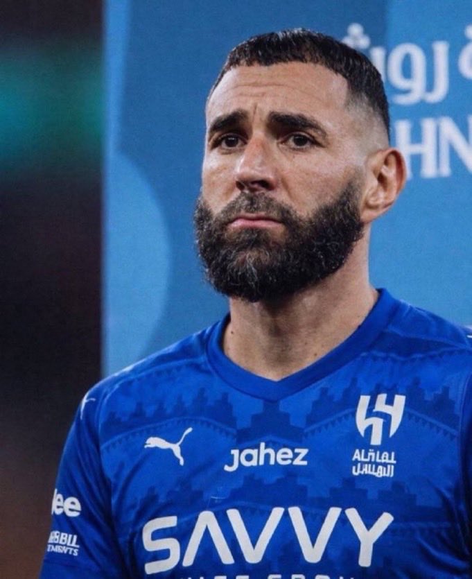 All_sports0's tweet photo. عاجل•

لاعب #الاتحاد كريم بنزيما ينتقل لـ نادي #الهلال لمدة سنه ونصف https://t.co/yuPSkli77U