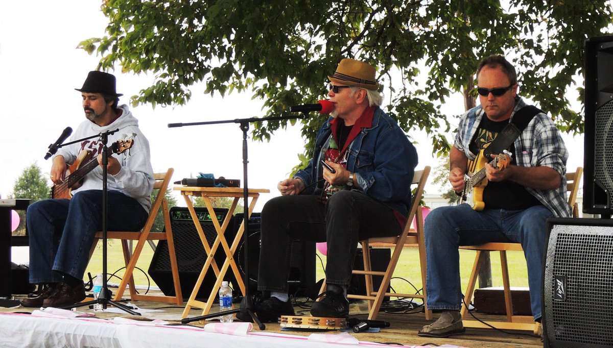 BluesCrossroads's tweet image. crossroadsbluesradio.nl     

𝑫𝒊𝒏𝒔𝒅𝒂𝒈 3 𝒇𝒆𝒃𝒓𝒖𝒂𝒓𝒊, 20:00 𝒖𝒖𝒓; @BluesCrossroads
𝒂𝒇𝒍𝒆𝒗𝒆𝒓𝒊𝒏𝒈 244 (𝑿𝑳).  
𝑶.𝑨. @davealvin @EricBibb @shelton_joe @kevinburtmusic 

omroephethogeland.nl/tv/ omroephethogeland.nl/luister-live/ radio.garden/visit/het-hoge