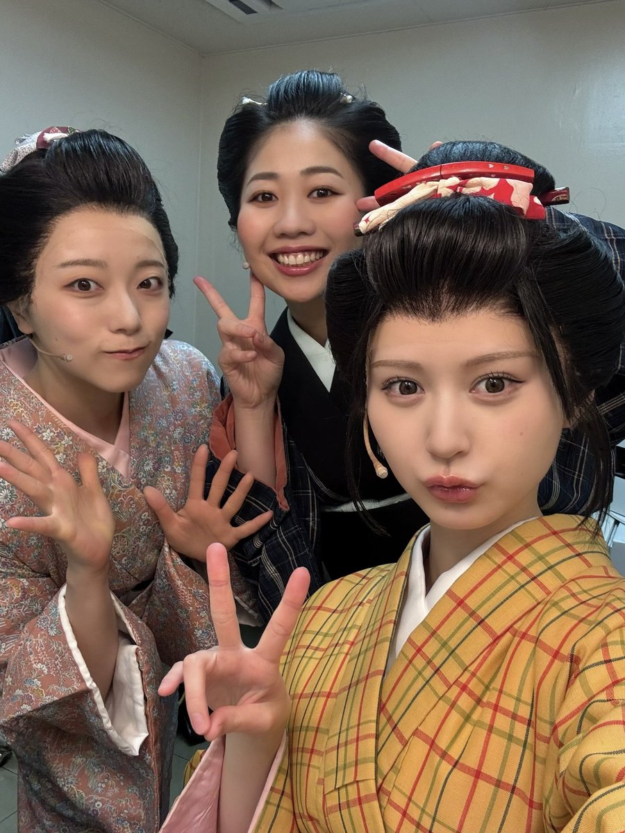 _NYANMIKA_'s tweet photo. 舞台「火喰鳥-羽州ぼろ鳶組-」
全公演終わりました！
ありがとうございました🔥感謝です！♡
#舞台火喰鳥 https://t.co/tflX4RJvz2