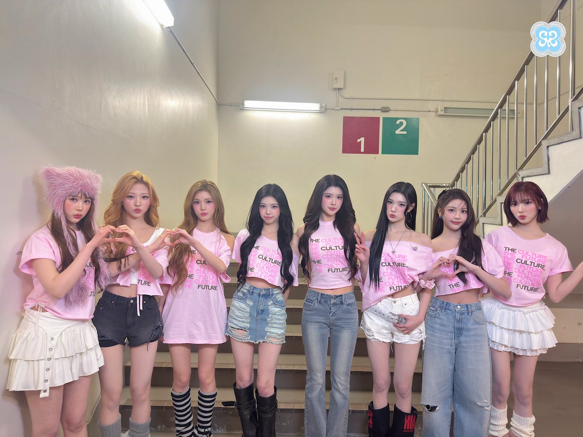 Hearts2Hearts weverse membership update - SMTOWN LIVE in Fukuoka