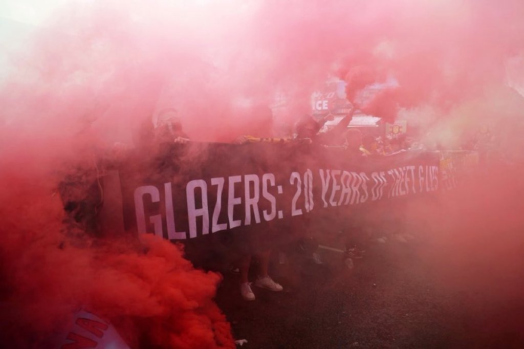 TheFergusonWay's tweet photo. "GLAZERS: 20 YEARS OF THEFT AND LIES."

#MUFC #UnitedIsBroken https://t.co/c8qaduYvqy