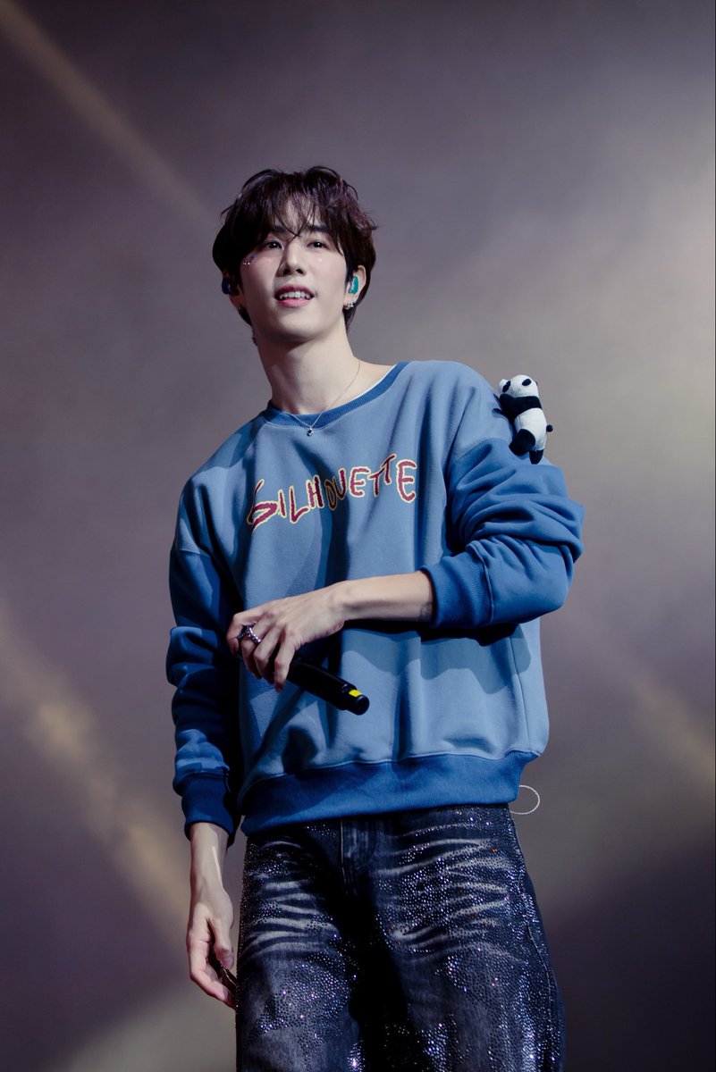 DNAmngmnt's tweet image. Silhouette: The Shape of You 
FANCON 2025-2026 
CHENGDU 成都 

Chengdu, your energy was amazing 🫶🏻 Loved seeing everyone’s excitement and hearing all your cheers 💚 can’t wait to do it all again in Qingdao!

#MarkTuan
#Silhouette