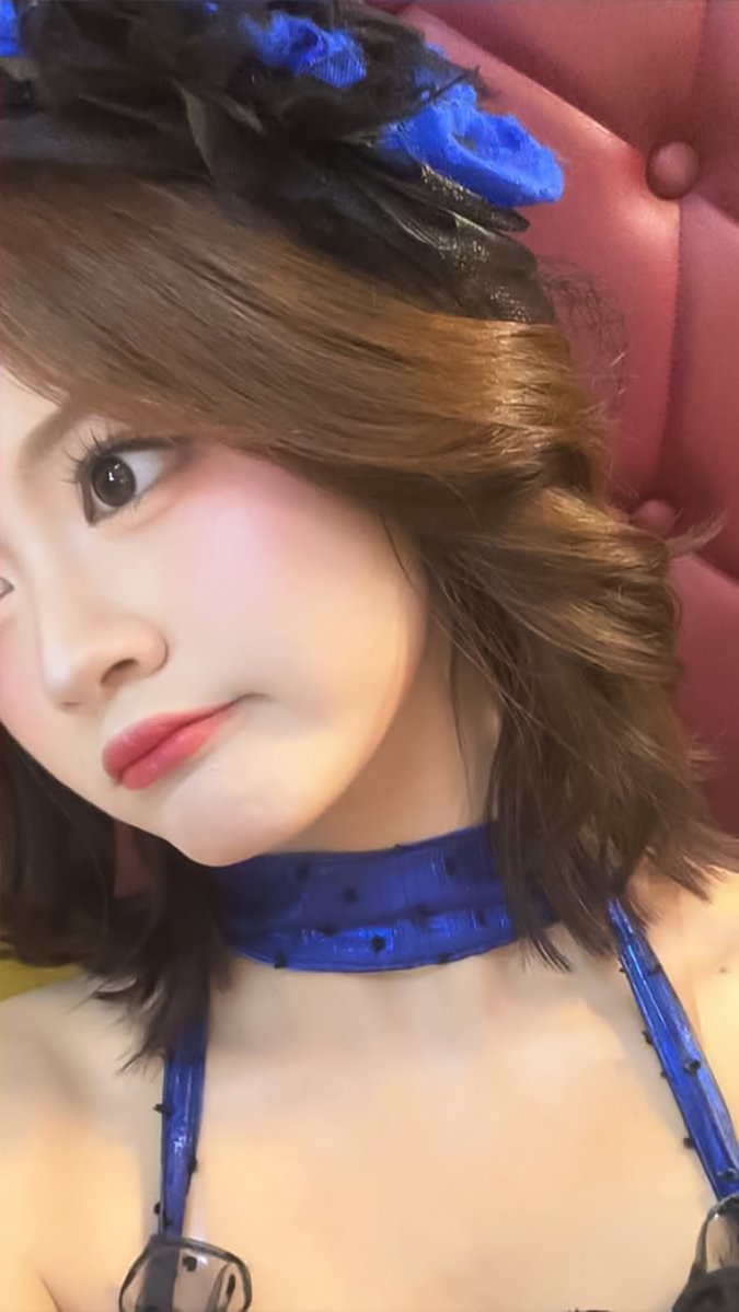 sepp_adam's tweet image. Cantik banget~ @A_ChristyJKT48 💙

Instagram Story Angelina Christy