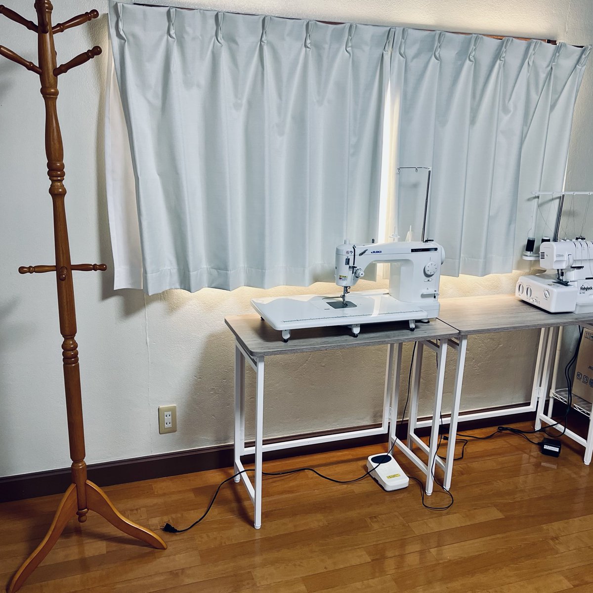 maison_orchidee's tweet photo. 新居の洋裁部屋🪡
まだまだバタバタだけれど、少しずつ整えてます🫧 https://t.co/YTAEn6AZ5H