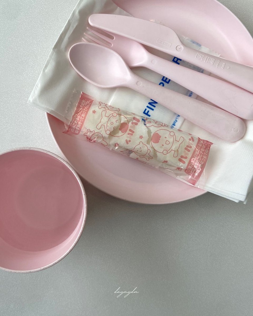 every_nt's tweet photo. 韓国・ソンスで見つけた赤ちゃん連れOKのパスタ屋さん🍝

⇨TO FIND PETER

*ハイハインは持参したものです。

 https://t.co/Wh9FYReKom

#韓国旅行　#ソウル　#子連れ旅行 https://t.co/B5o8God3GT