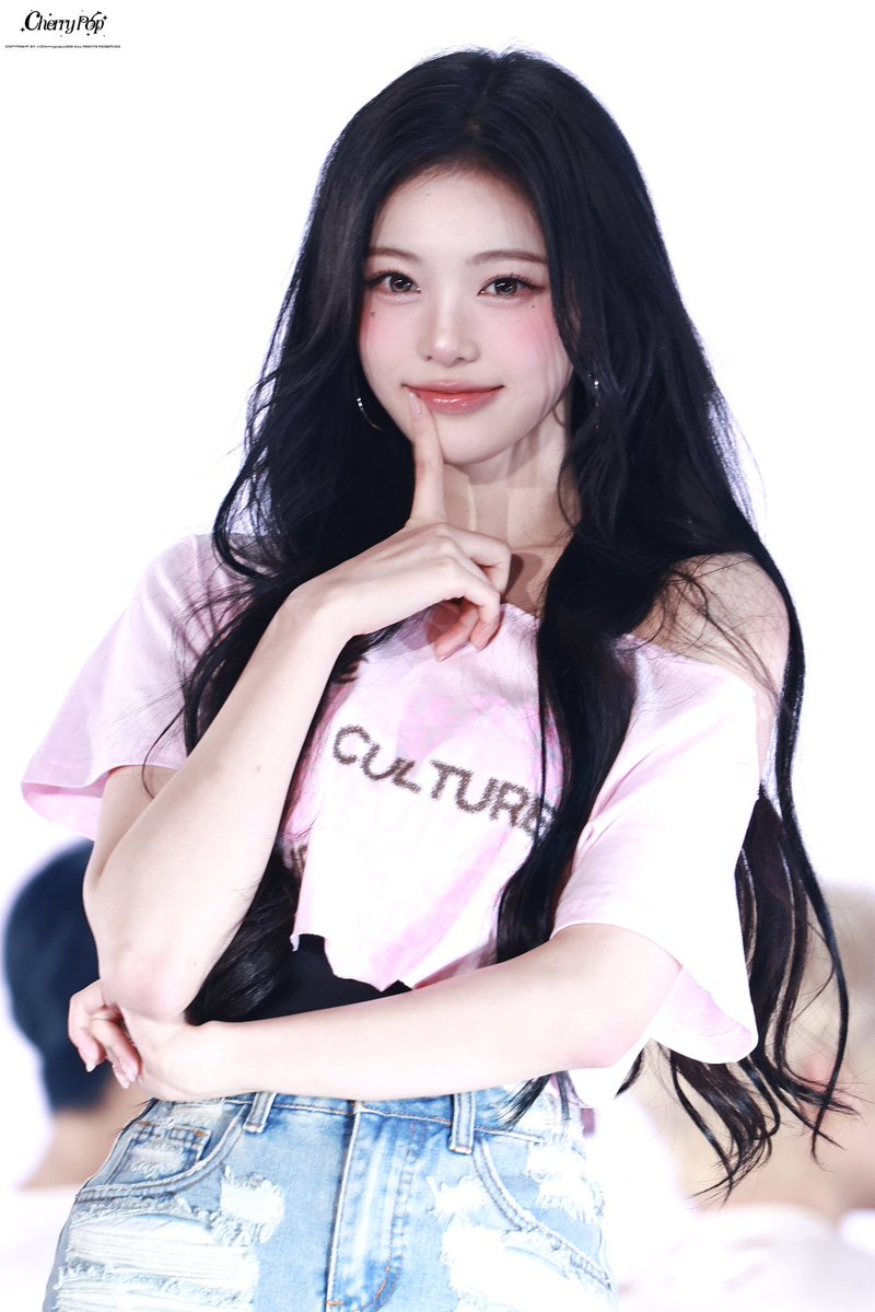 Cherrypop1009's tweet image. 260201
SMTOWN
#IAN #이안 #Hearts2Hearts #하츠투하츠