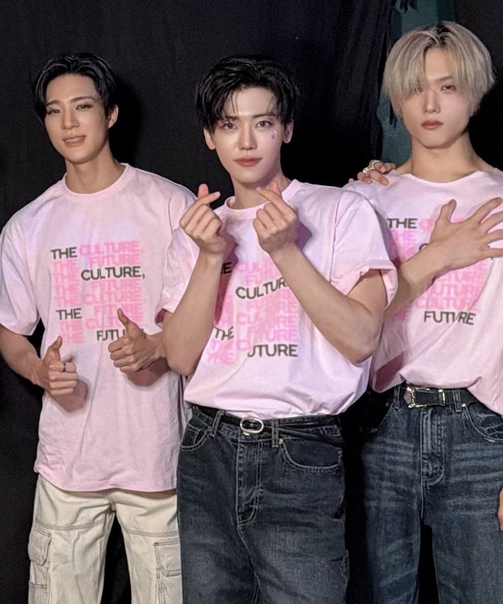jungshasa's tweet photo. my triple J 💕 https://t.co/3iR6ekc1mh