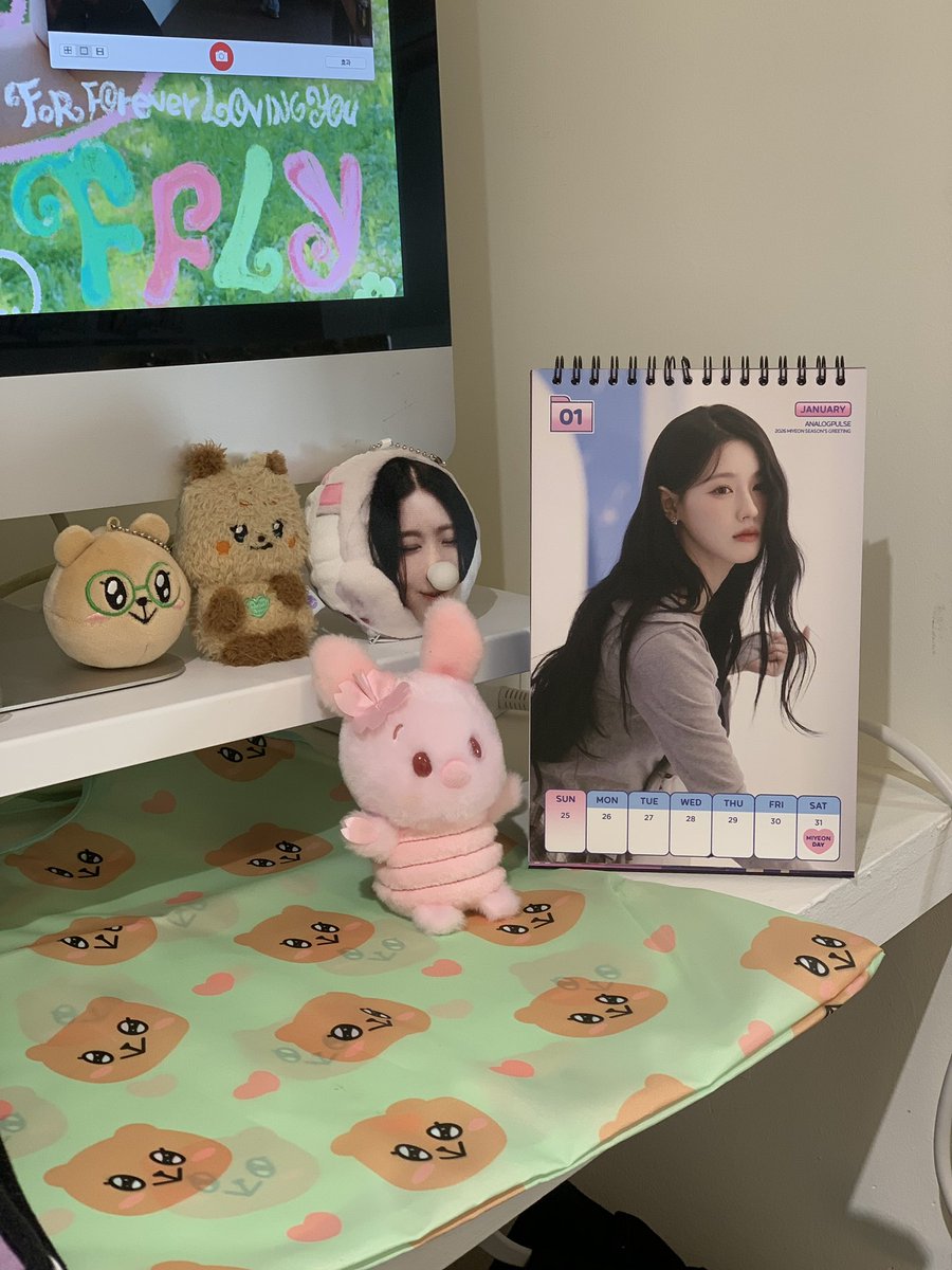 noteandwave's tweet photo. 올해 며니 생일두🥰🎂🪽💚🤍💗
럽미모어 님이 꾸며주신 예쁘고 좋은 공간에서
기념하고 지나갈 수 있어서 넘 기뻤어용꒰ ⸝⸝ɞ̴̶̷ ·̮ ɞ̴̶̷⸝⸝꒱

#For_Forever_Loving_Miyeon https://t.co/XMkCWZDclG