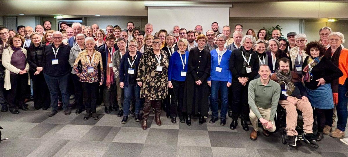 Merci aux bénévoles <a href="/ADMDFRANCE/">Mourir dans la Dignité</a> et intervenants lors des 46èmes journées des délégations de notre association.
À quelques semaines de la 2ème lecture à l’<a href="/AssembleeNat/">Assemblée nationale</a> des textes sur les soins palliatifs et sur l’aide à mourir, nous sommes déterminés à voir voter une grande loi