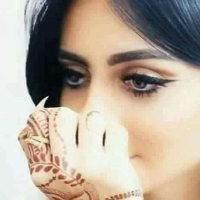 asi9ra's tweet photo. وش حيلتي غير القصيد أكتبه فيك
لاصار ماني حول  زولك ولاماك

أكتبك بإحساسي قصايد وأغنيك
وأخلي العالم ورىٰ الحرف تقراك.
#بوح_المشاعر #بوح_أسيرة_الشوق #بوح_lلخاطر #بوح_الصورة 
#بوح_lلخاطر https://t.co/oMjNjAr9yc