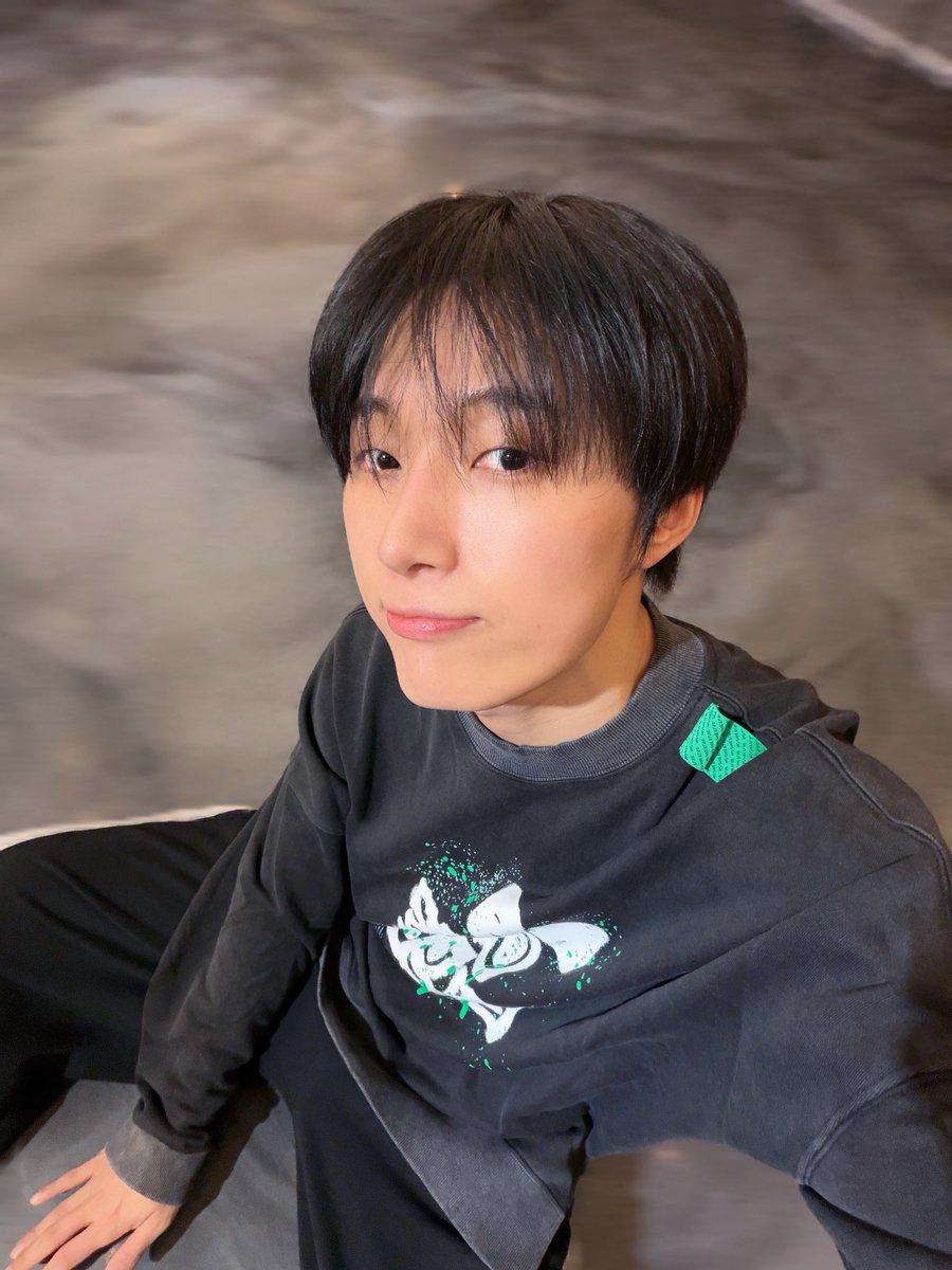 [#OX]

2월도 잘부탁해😘

#OMEGA_X #오메가엑스
#재한 #JAEHAN