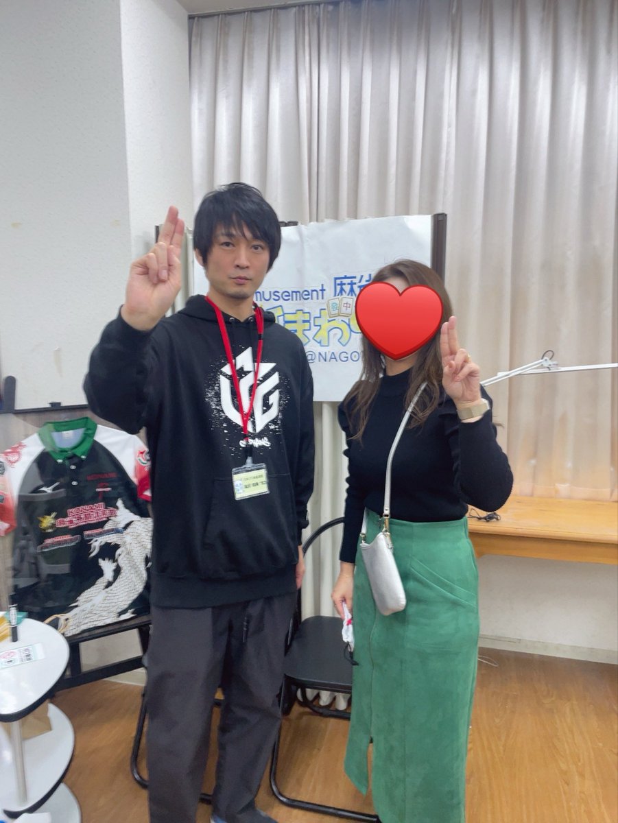 kumi_33's tweet photo. 第3回ひまわり麻雀大会に参加しました🌻

結果はダメダメだったけど滝沢プロにも会えたし、みなさんに優しくしてもらえて楽しめましたー！！
ありがとうございました!(´▽｀) https://t.co/t0MEEy9F9c