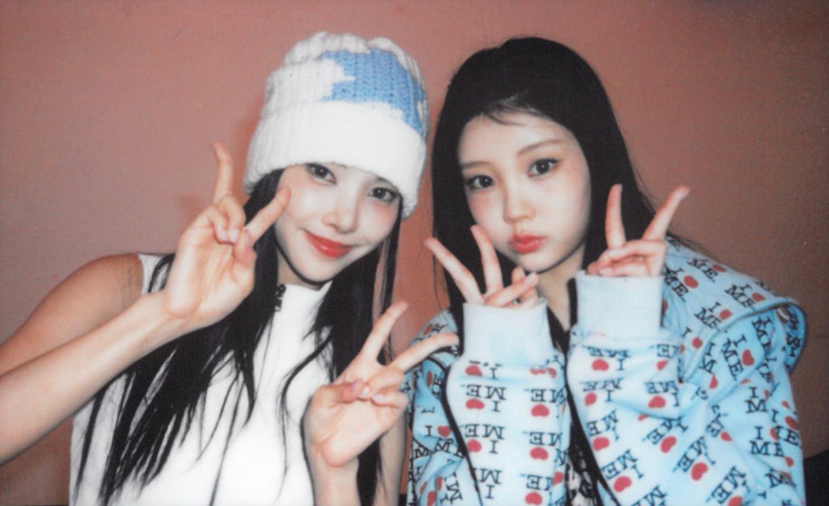 heechiz_archive's tweet photo. 2026년 엠카 1월호 #히치즈 https://t.co/eEAuEwh8il