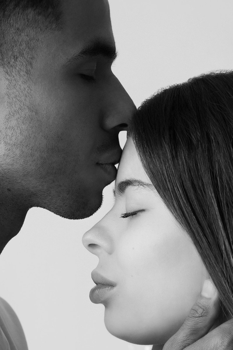 Eu sou grata a você meu amor. 
É uma alegria construir a vida com você e ainda continuar sonhando com mais e mais todos os dias. E desde que decidimos dividir a vida, todos os dias tem cara de celebração. Não por que sejam perfeitos, mas por que escolhemos caminhar juntos