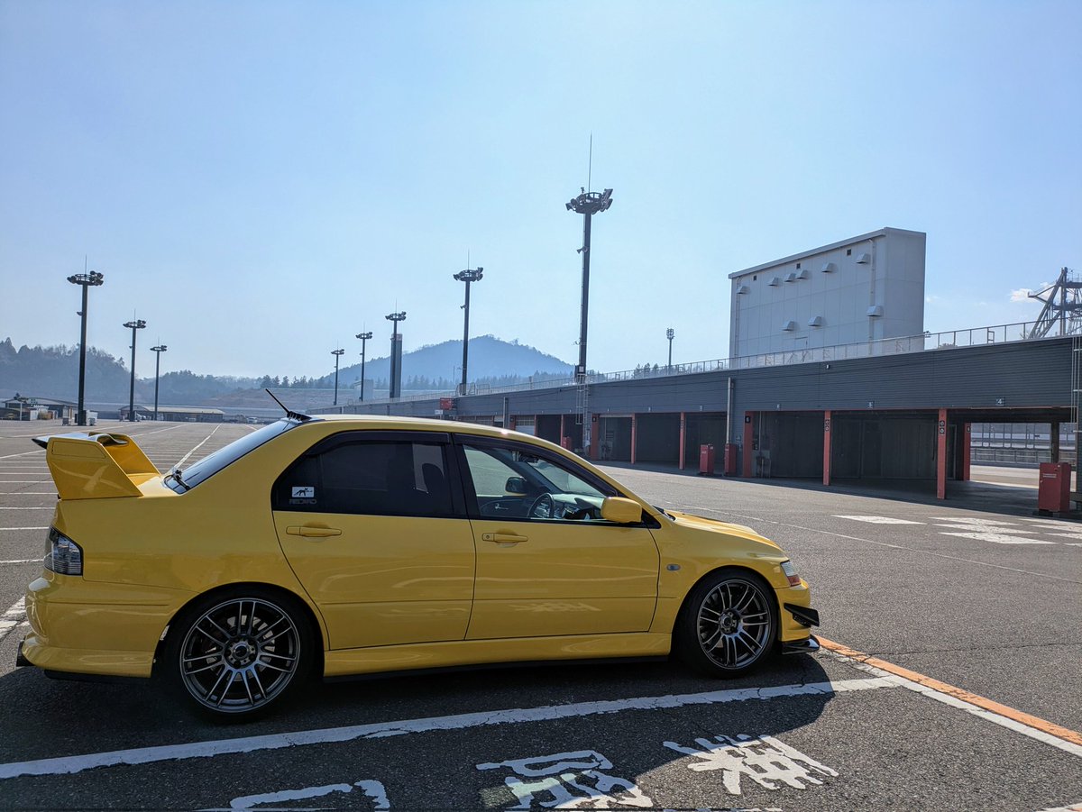 panda_evo7's tweet image. もてぎのパドック😊