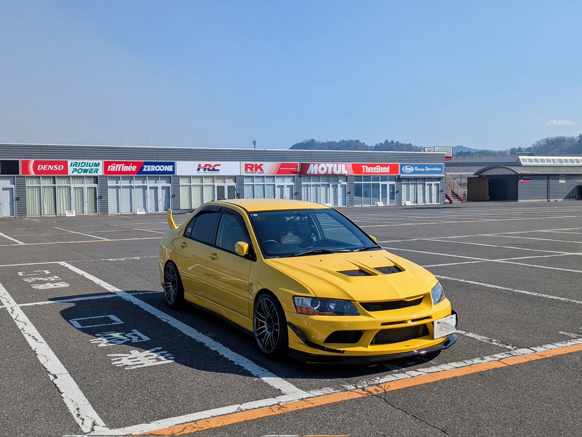 panda_evo7's tweet image. もてぎのパドック😊