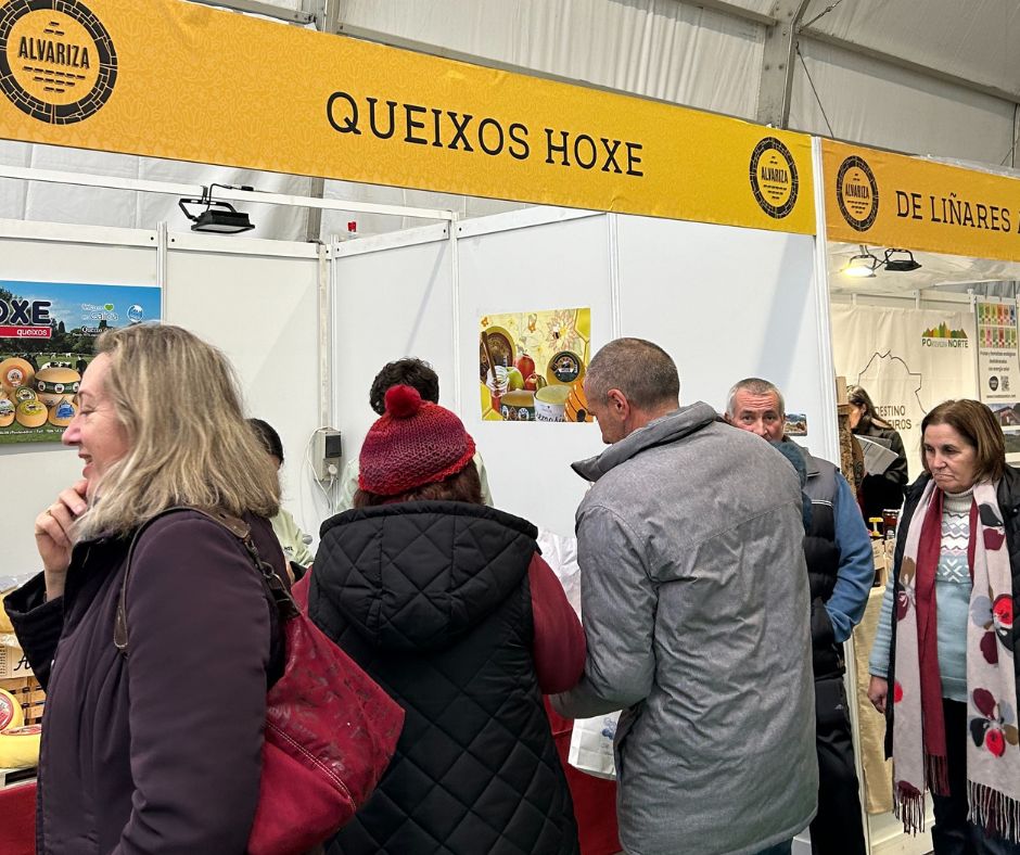🍯🧀 Grazas, Alvariza · Feira Apícola 🧀🍯Grazas a todos os que pasastes polo noso stand de HOXE Queixos. Ata o ano que vén! 💚
#Alvariza #FeiraApícola #Lalín #ProdutoLocal #Grazas #HOXEQueixos