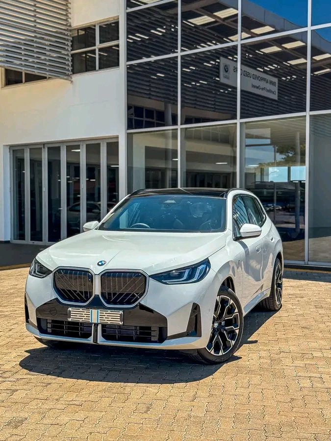 I heard the monthly installment of this car is R24 000. …where do you get so much money guys, how much do you earn to comfortably pay 24k from your salary every month? Yhow hai Please plug us.🙏😭❤️🔥