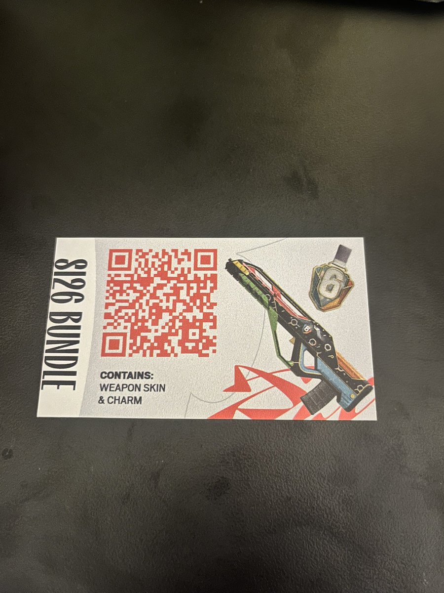 Giving away SI skin + charm 🇫🇷

Follow me <a href="/BapnR6/">EP Bapn</a> and retweet 🫶

Winner announced after Grand Final