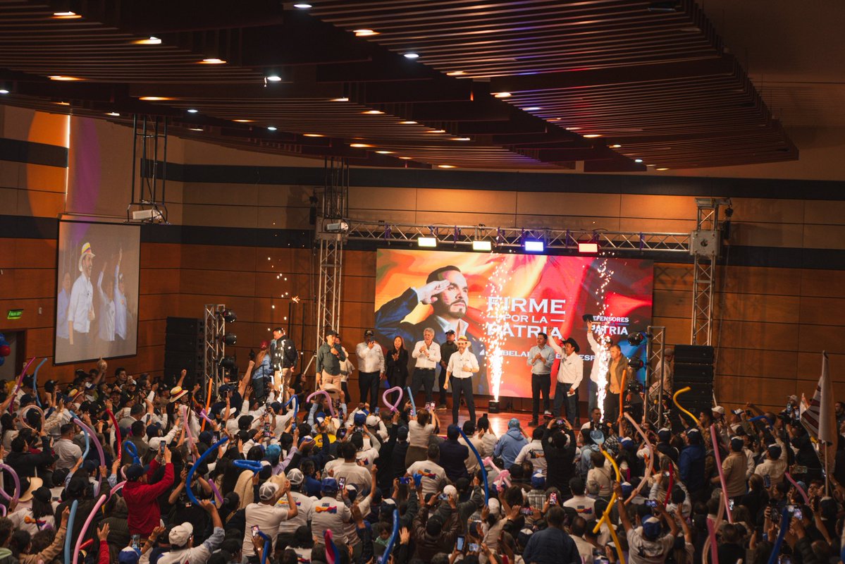 ABDELAESPRIELLA's tweet image. Voy a mover a Colombia hacia nuevos horizontes de abundancia, esperanza, ilusión y buen vivir.

Firme por la Patria. 🫡
(A.D.L.E) 🇨🇴🐅

#Tunja #Boyacá