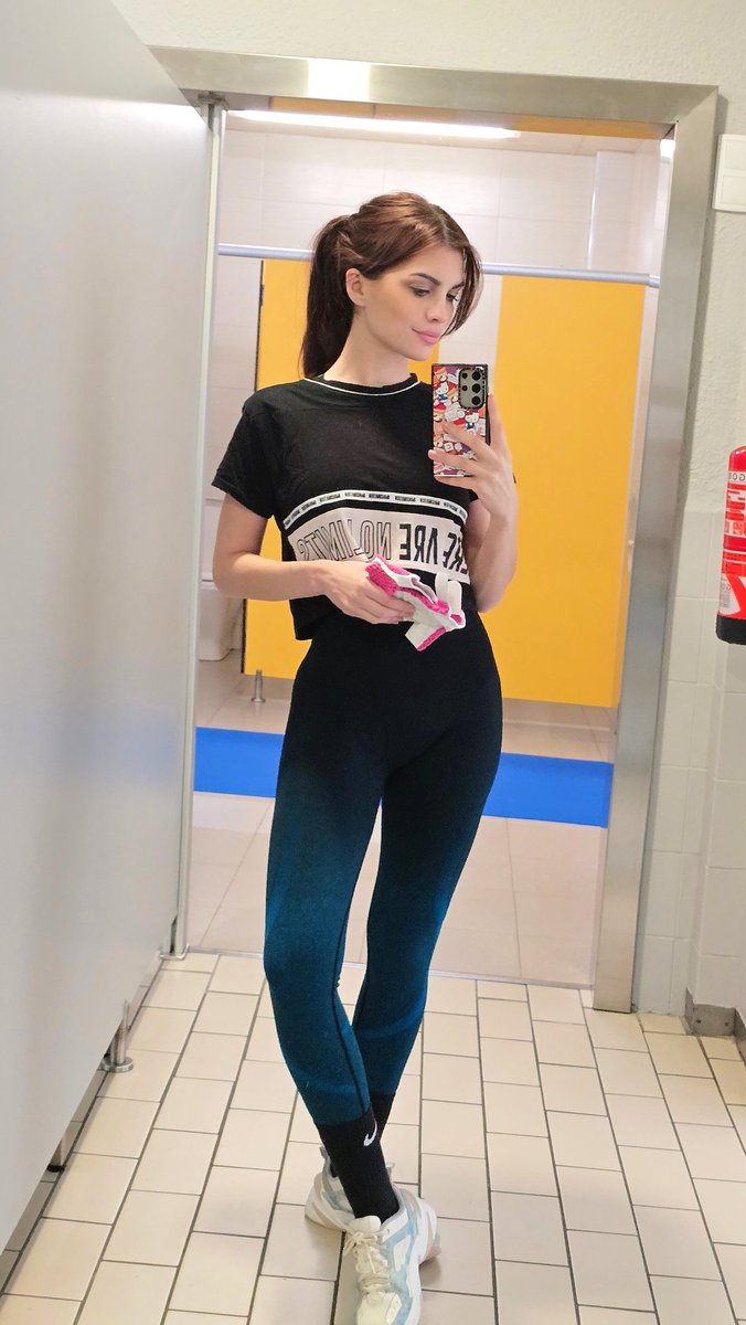 Cristinini ൠ tweet media