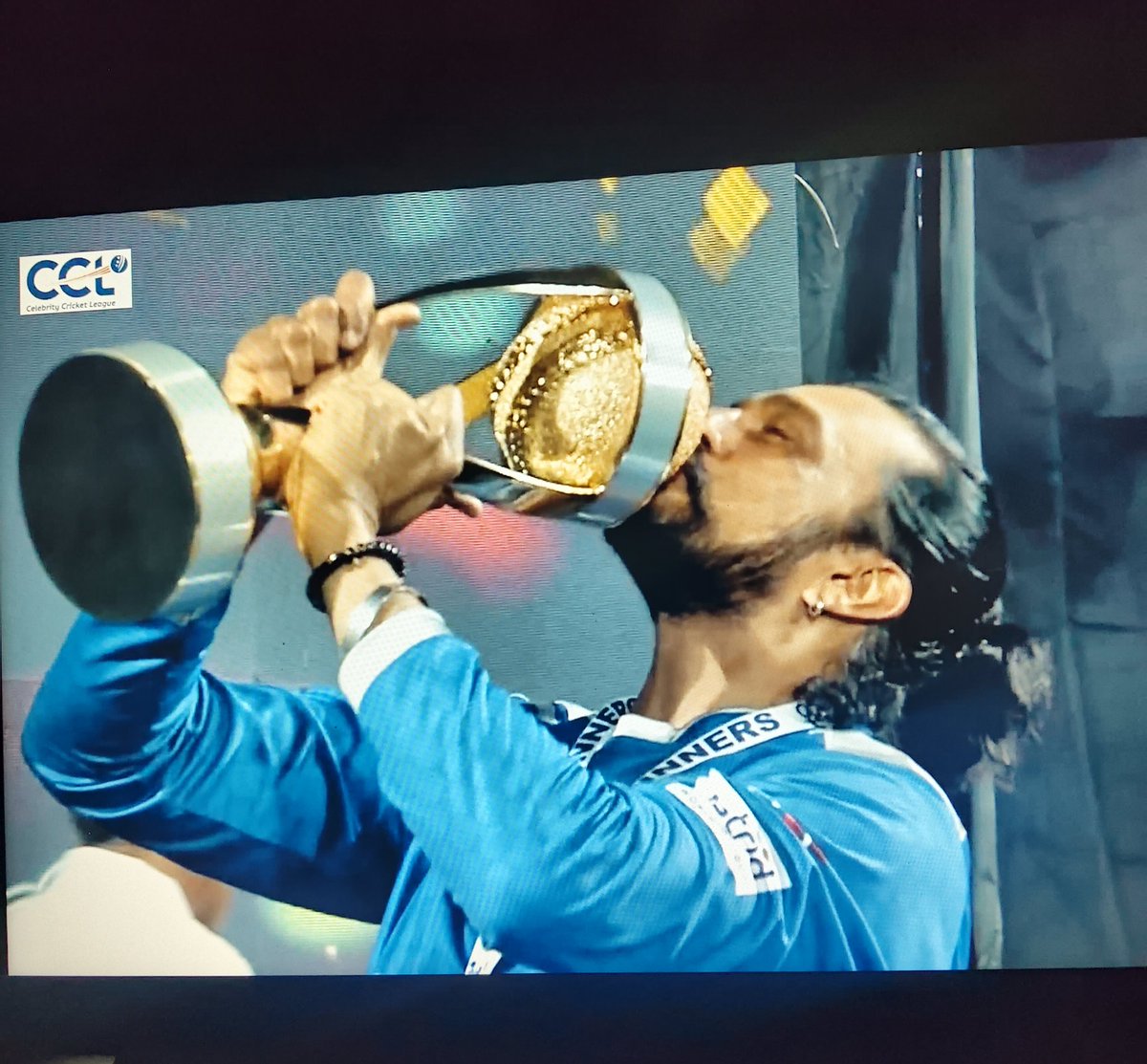 ShrikanthN72467's tweet photo. Finally kiccha Boss👀🥹🥹
@KicchaSudeep 

#KicchaSudeep #KicchaBoss #Karnataka #BBK12 https://t.co/GkqbT8IdDM