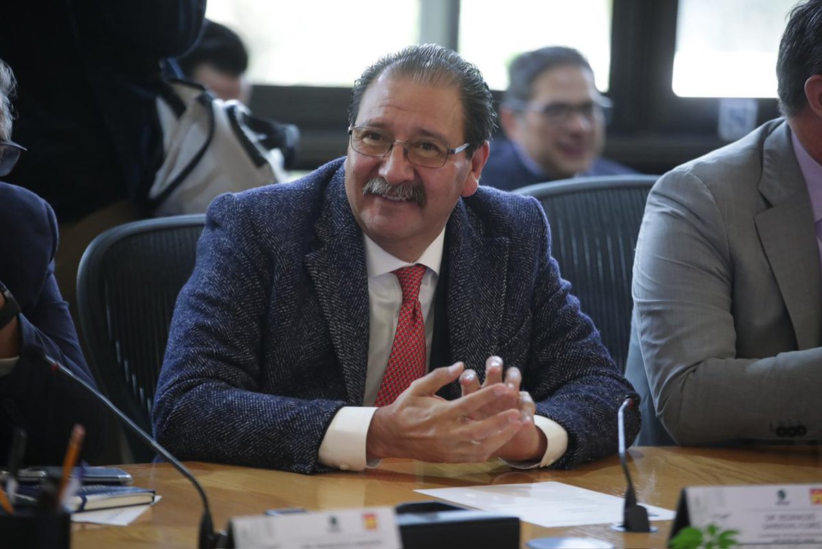 DiputadosPTmx's tweet photo. 📷 Previo al arranque del segundo periodo de sesiones, nuestro coordinador, el dip. @ReginaldoSF_PT,  y el vicecoordinador, dip. Amadeo Espinosa, participaron en la reunión de la JUCOPO, definiendo la ruta legislativa de este nuevo periodo.

En el PT llegamos unidos, organizados y listos para dar la batalla legislativa. 🌟