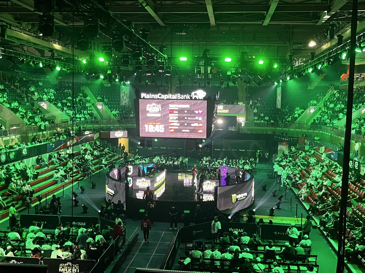 Savannah Davis tweet media