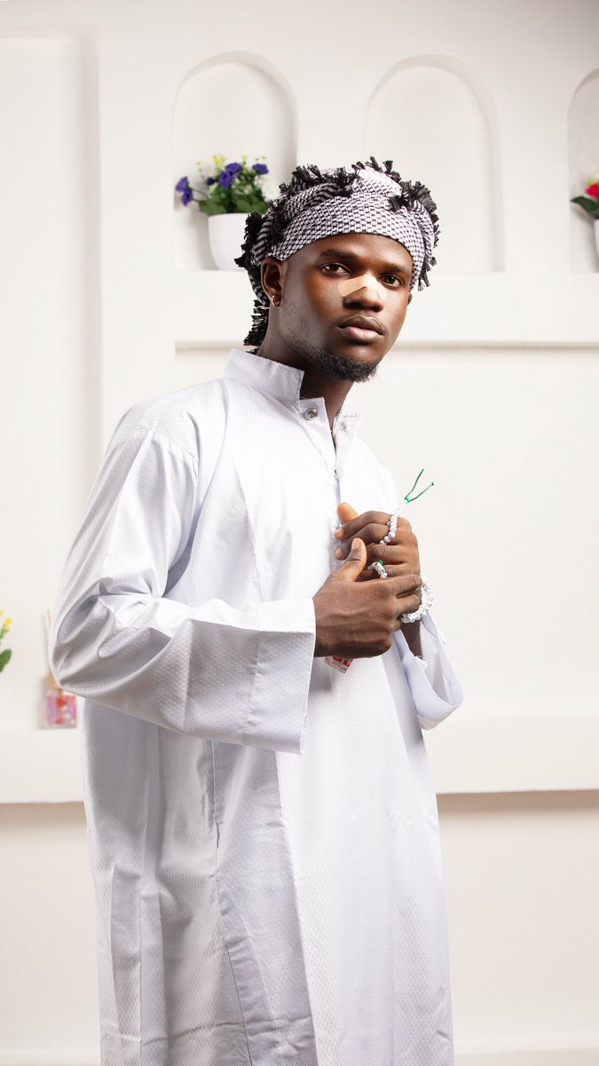 Dblaq_guy's tweet photo. "Been away cooking something special... 🤫 #YarobiComing https://t.co/GDGDyV0lSf