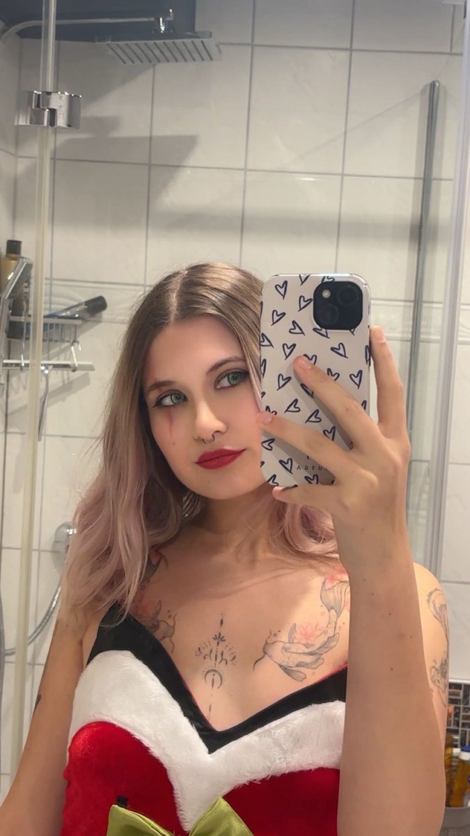 LittIe_Leaf's tweet photo. 🙃 https://t.co/3yEKe0eU1x