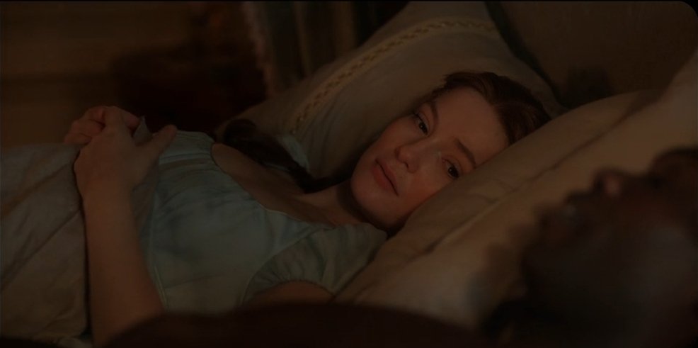 BridGabi's tweet image. vejo muito em alguns discursos do fandom bolsonabridgerton que as pessoas só toleram lésbicas quando elas performam algo que não ameace a feminilidade voltada pra validação masculina. a francesca ser delicada, "bonequinha" e AINDA ASSIM lésbica quebra a fantasia de que mulheres +