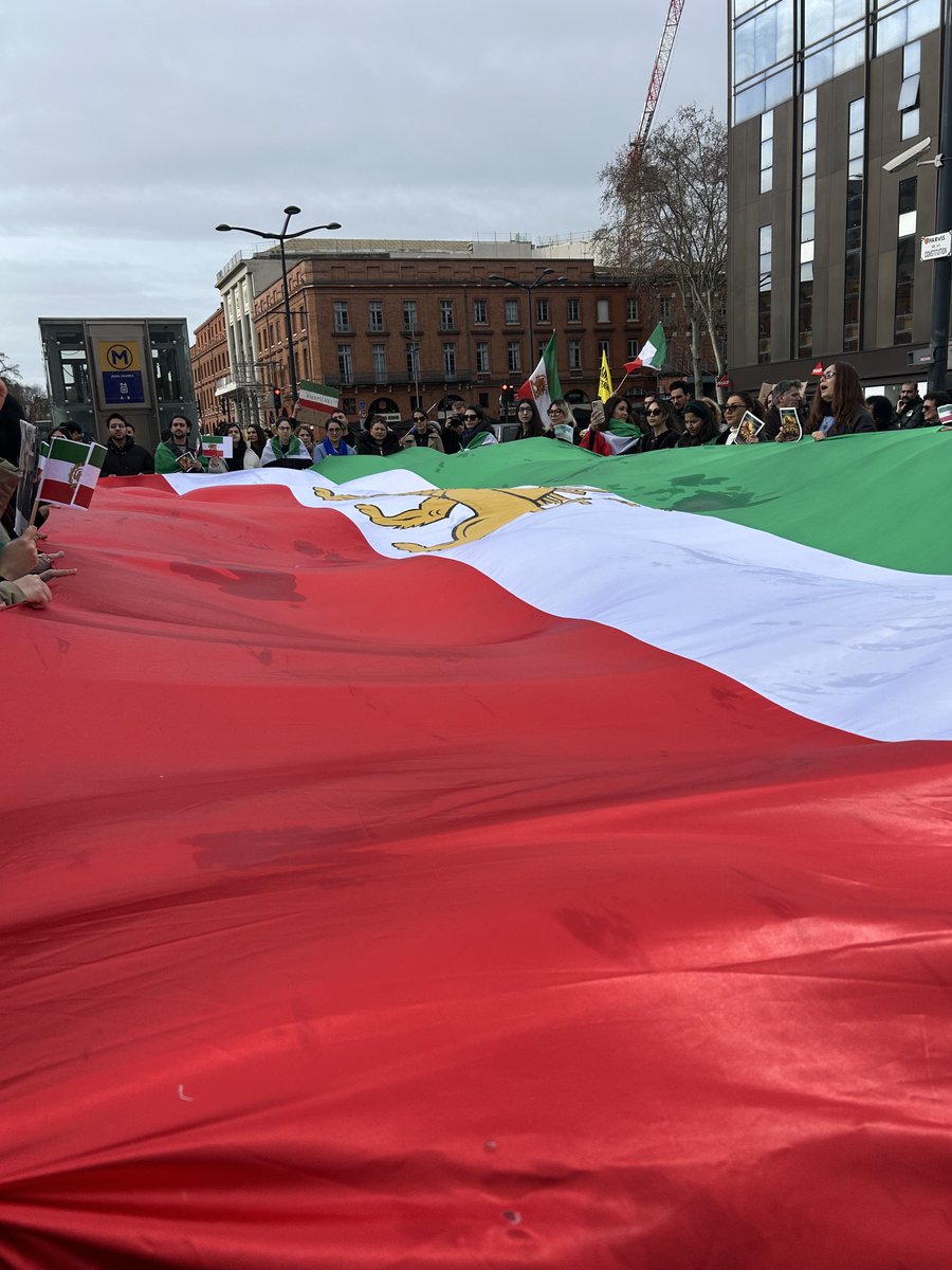 Le régime de la République islamique d’Iran trouve des tueurs afin d’éliminer les Iraniens qui souhaitent un régime laïque avec une place pour les femmes à l’image de ce que nous connaissons en Occident. Pourquoi cela ne mobilise pas justement en Occident?