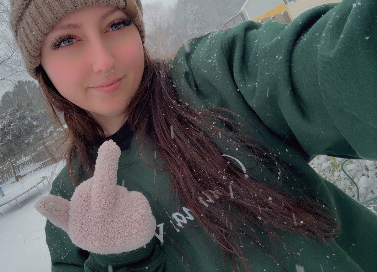 mistresshannaaa's tweet photo. Stuck in the house so fund my online shopping spree, losers. Be useful for once

Findom https://t.co/CFwZFoevuw