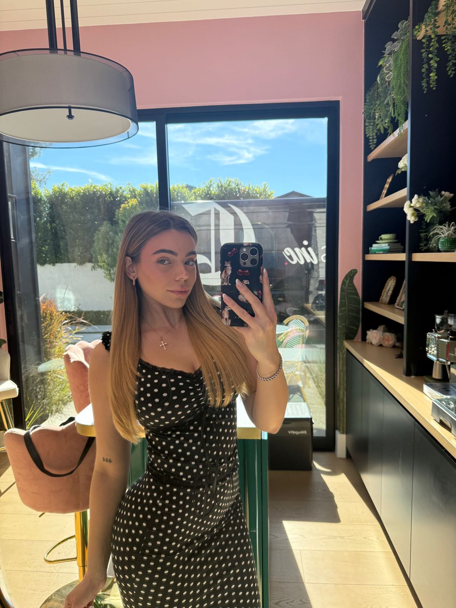 kiki 🐍 tweet media